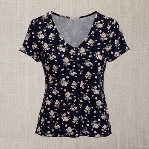 🌸3 for $30🌸 Olivia Rae Slight Crop Floral T-shirt